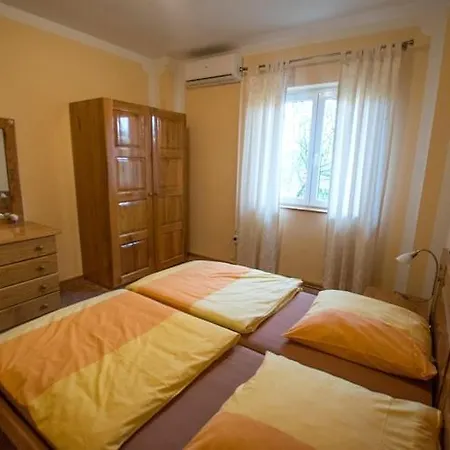 Grande Vista In With A Large Terrace Apartment