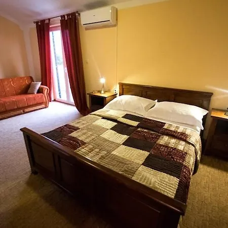 Grande Vista In With A Large Terrace *