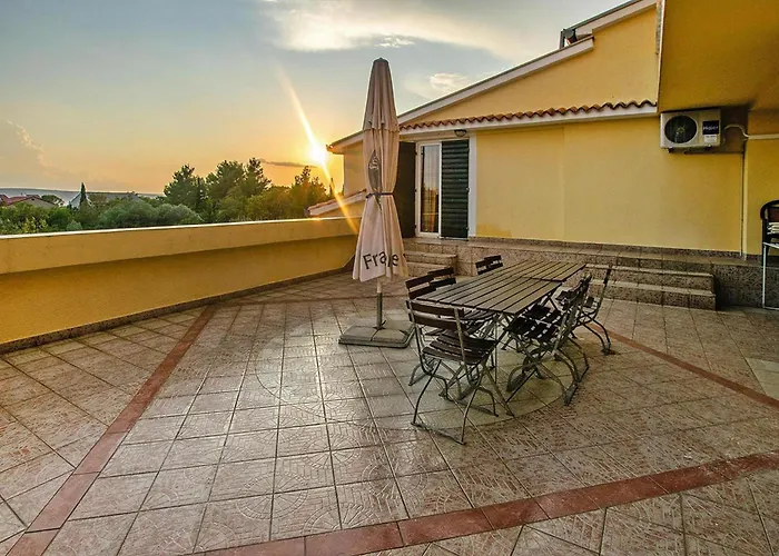 Grande Vista In With A Large Terrace * Starigrad Paklenica