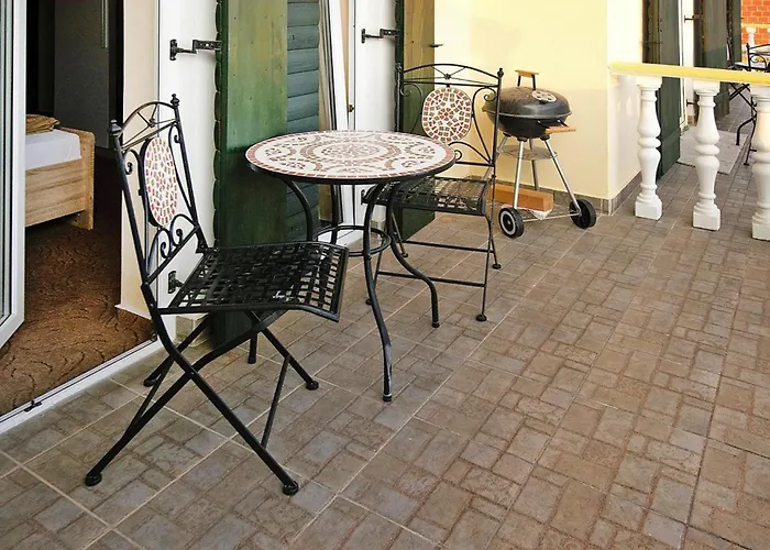 Grande Vista In With A Large Terrace *