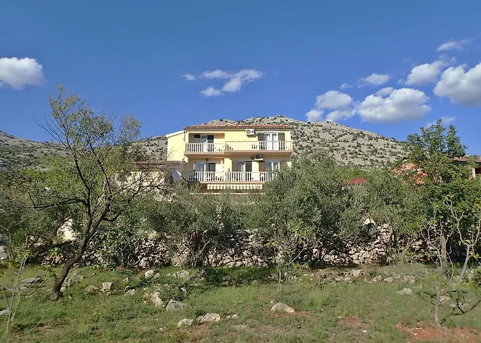 Grande Vista In With A Large Terrace Apartment Starigrad Paklenica