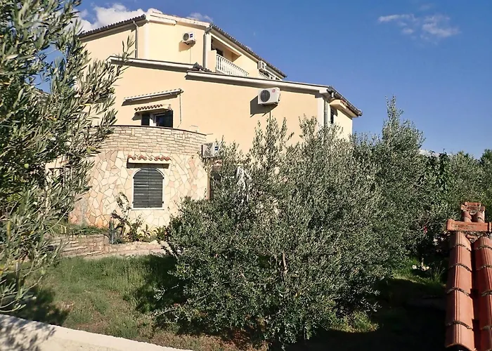 Grande Vista In With A Large Terrace Apartment Starigrad Paklenica