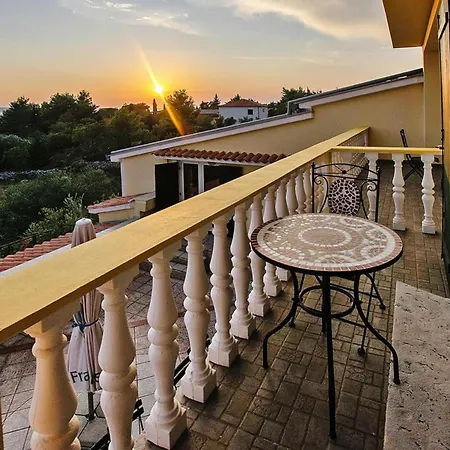 Апартаменты Grande Vista In With A Large Terrace
