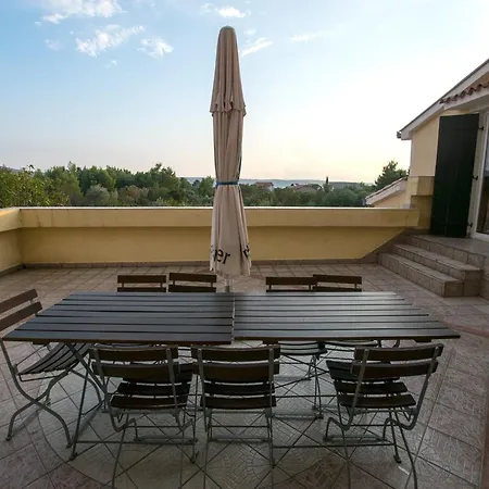 Grande Vista In With A Large Terrace Апартаменты Стариград-Пакленица